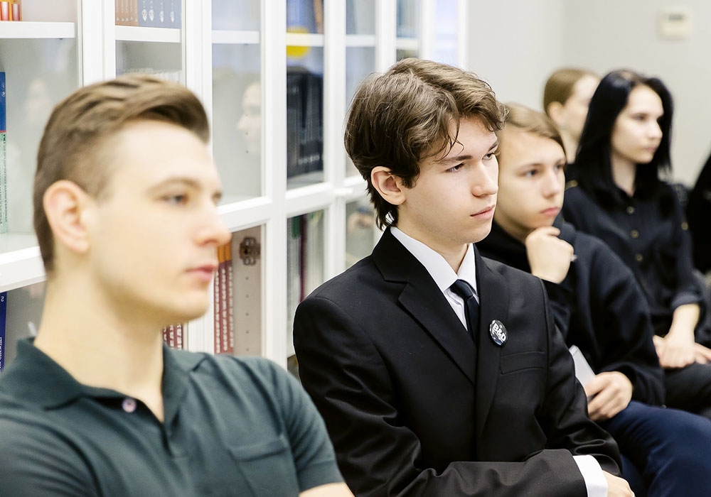 Институт бизнеса и дизайна