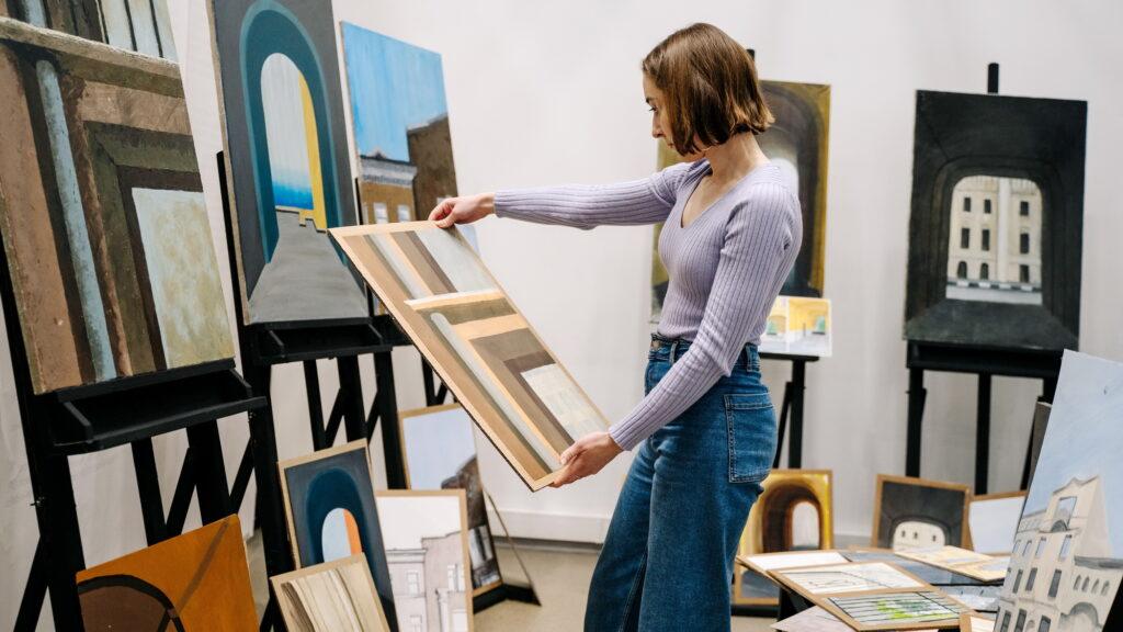 Институт бизнеса и дизайна