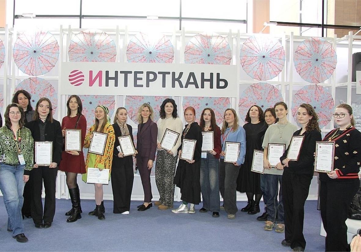Студентка B&D взяла «серебро» международного конкурса Textile Design Talents Solstudio Award 2025