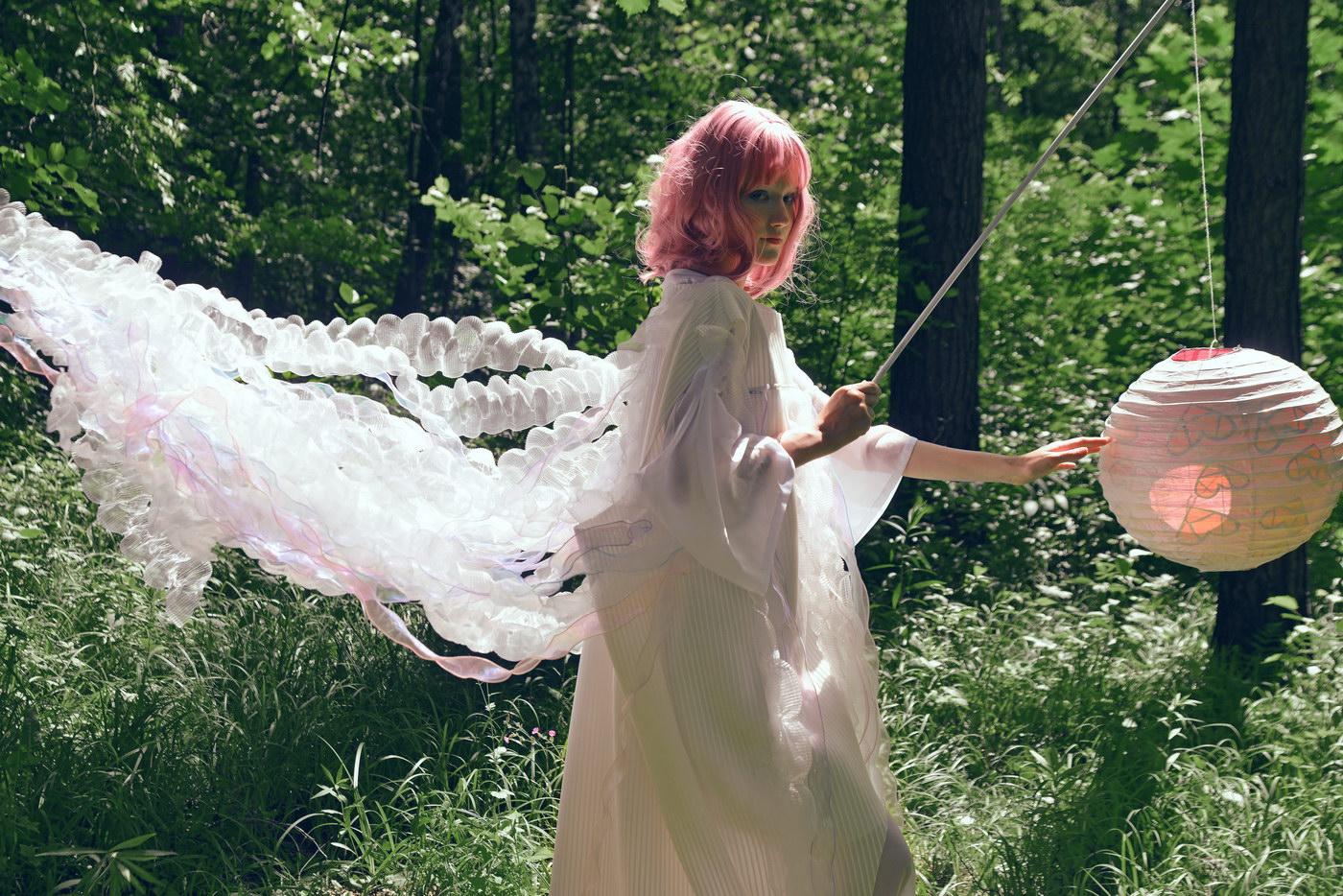 Дипломная коллекция Умайым Ташиевой «Зайцы и крылья»